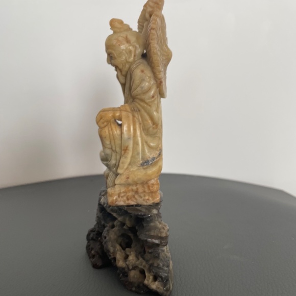 SOAPSTONE   STATUE  FISHERMAN - - Picture 3 of 8